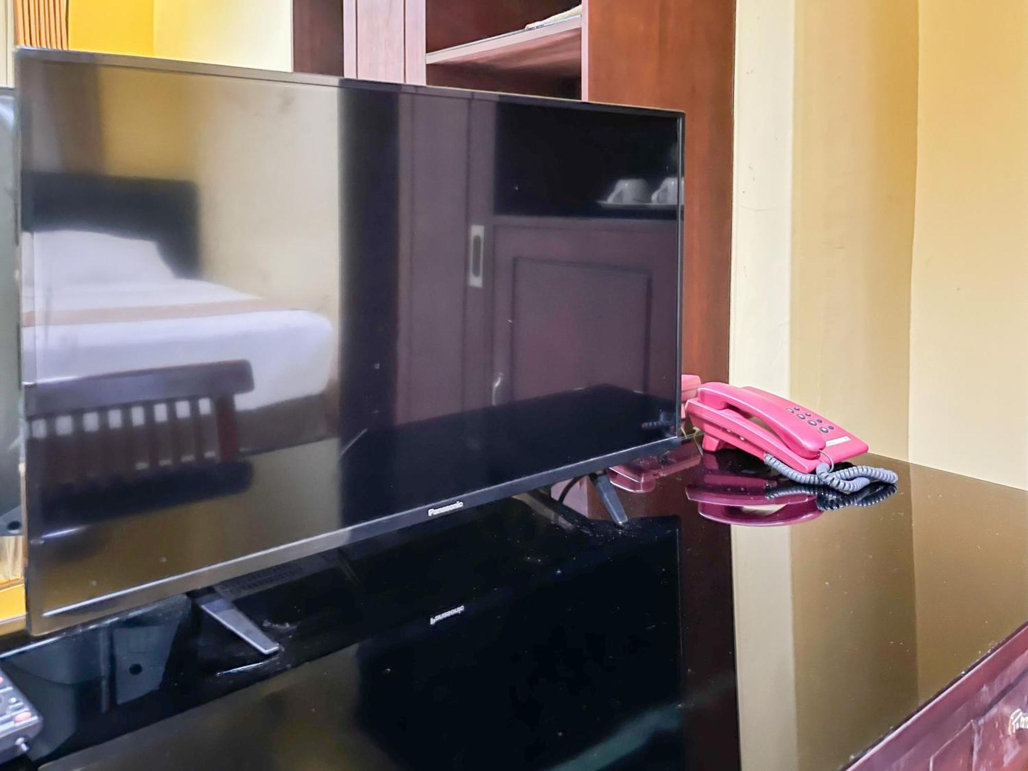 Kartika Hotel Syariah Pacitan Mitra Reddoorz Kültér fotó