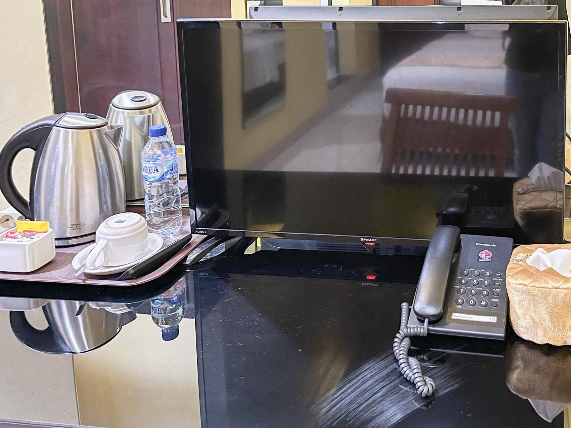 Kartika Hotel Syariah Pacitan Mitra Reddoorz Kültér fotó